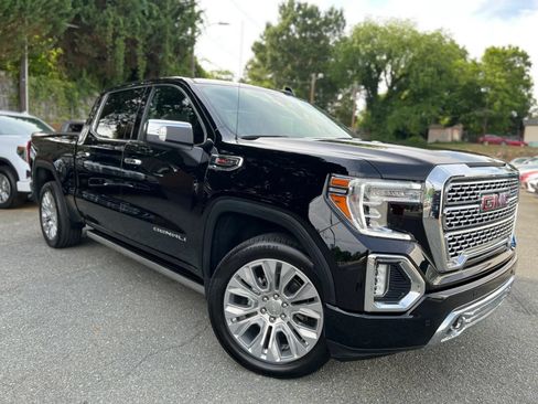 Used 2022 GMC Sierra 1500 Denali w/ Denali Premium Package AWD/4WD image 1