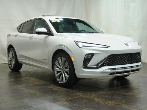 Used 2024 Buick Envista Avenir FWD image 1