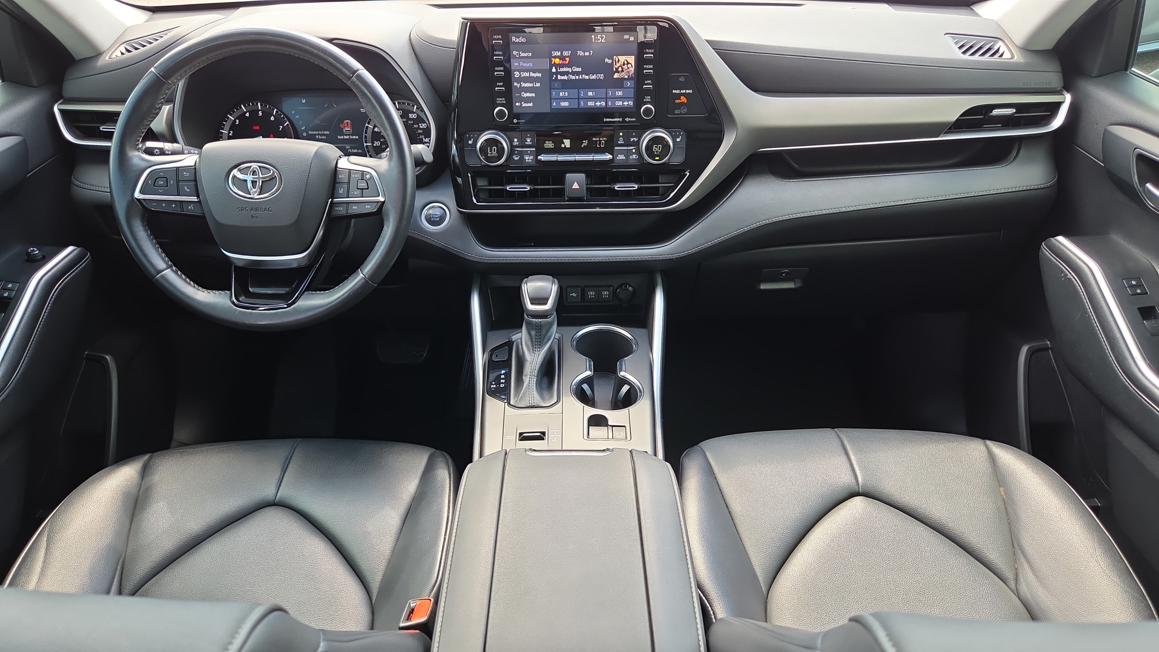 Certified 2021 Toyota Highlander XLE FWD image 16