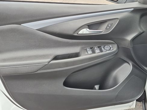 Certified 2025 Buick Envista Preferred w/ Advanced Safety Package FWD image 20
