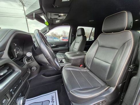 Used 2021 GMC Yukon SLT w/ SLT Luxury Package AWD/4WD image 15