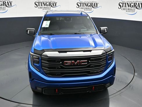 Used 2024 GMC Sierra 1500 AT4 w/ Technology Package image 10