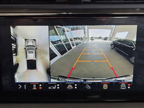 Used 2025 GMC Sierra 1500 AT4 AWD/4WD image 16
