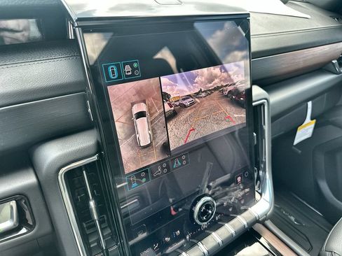 New 2026 GMC Yukon XL Denali w/ Sun & Power Step Package AWD/4WD image 29