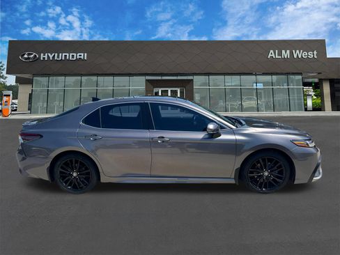 Used 2021 Toyota Camry XSE AWD/4WD image 4