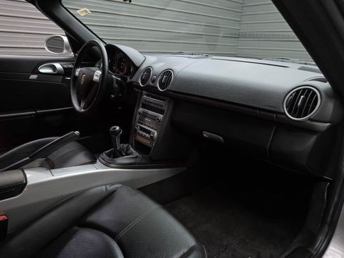 Used 2005 Porsche Boxster RWD image 13