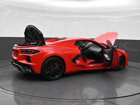 Used 2025 Chevrolet Corvette Stingray Convertible w/ 1LT RWD image 30