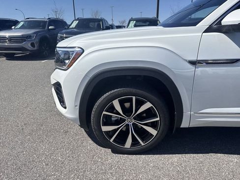 New 2025 Volkswagen Atlas Cross Sport SEL Premium R-Line image 9