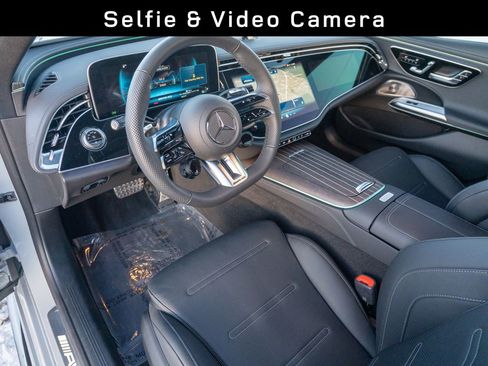 Used 2026 Mercedes-Benz E 53 AMG e 4MATIC Sedan image 11