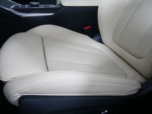 New 2026 BMW 330i Sedan w/ Premium Package image 10