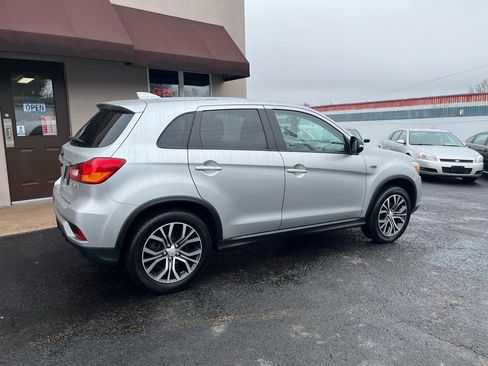 Used 2018 Mitsubishi Outlander Sport ES image 5