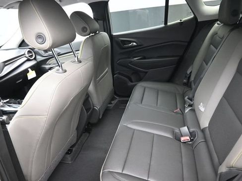New 2026 Chevrolet Trax ACTIV w/ Driver Confidence Package FWD image 9