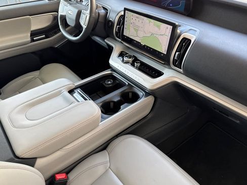 Certified 2025 Ford Expedition Max Active AWD/4WD image 19