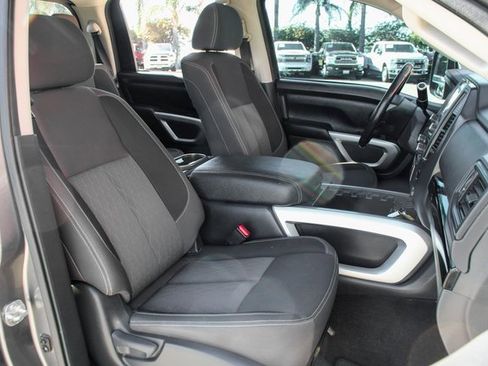 Used 2023 Nissan Titan SV w/ SV Convenience Package image 37