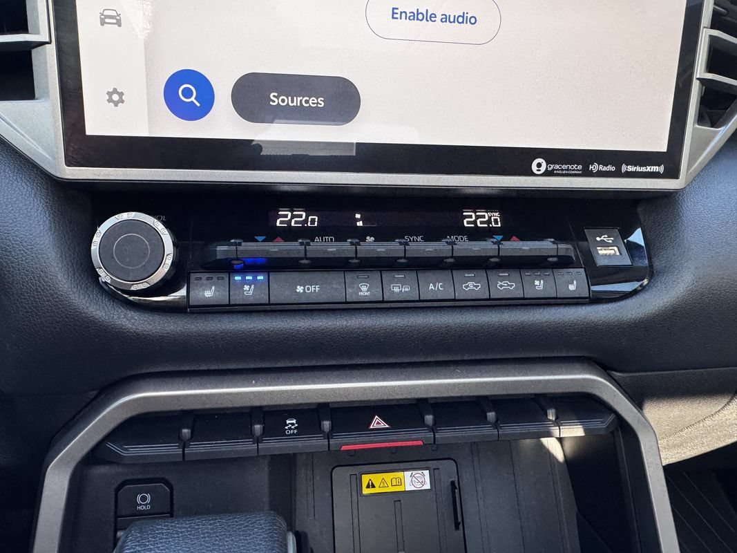 Used 2022 Toyota Tundra Limited AWD/4WD image 20