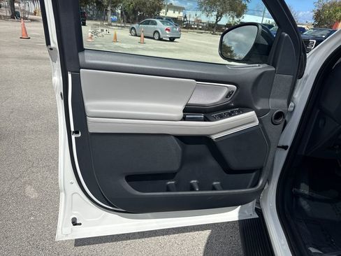 Certified 2025 Ford Expedition Max Active image 14