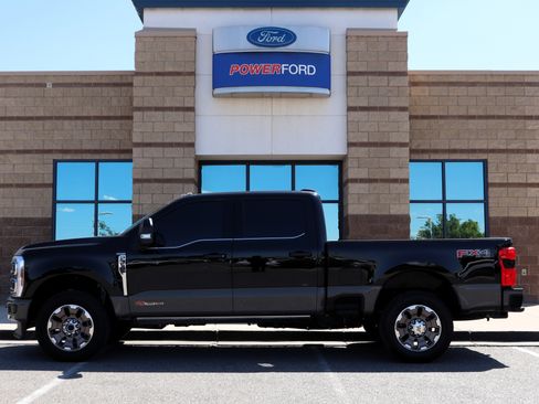 Used 2026 Ford F350 King Ranch w/ FX4 Off-Road Package AWD/4WD image 9