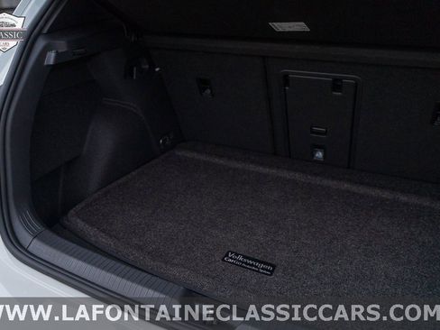 Used 2022 Volkswagen Golf R image 56