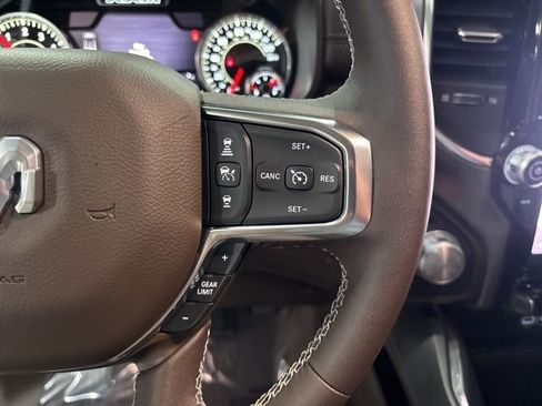 Used 2025 RAM 1500 Laramie AWD/4WD image 17