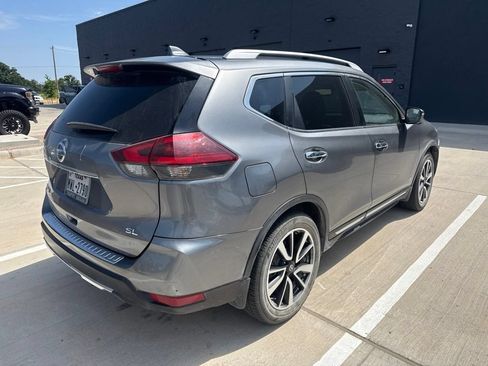 Used 2018 Nissan Rogue SL w/ Premium Package FWD image 3