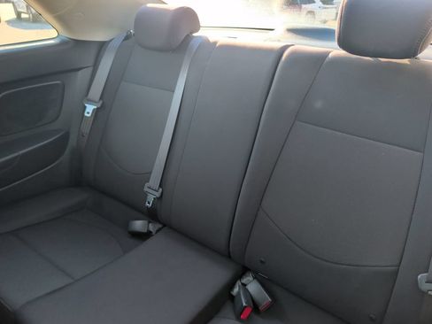 Used 2013 Kia Forte Koup EX FWD image 18