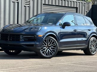 Used 2025 Porsche Cayenne video 1