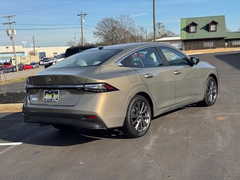 New 2026 Nissan Sentra SL w/ Floor Mat Package image 3