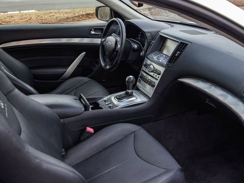 Used 2013 INFINITI G37 x w/ Premium Pkg image 22
