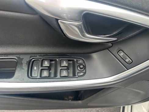 Used 2012 Volvo S60 T5 FWD image 16