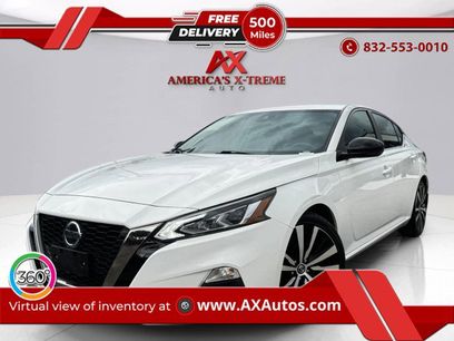 Used 2021 Nissan Altima 2.5 SR w/ SR Premium Package