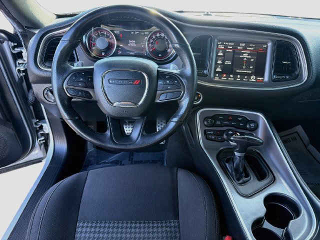 Used 2022 Dodge Challenger R/T Scat Pack w/ Driver Convenience Group RWD image 22
