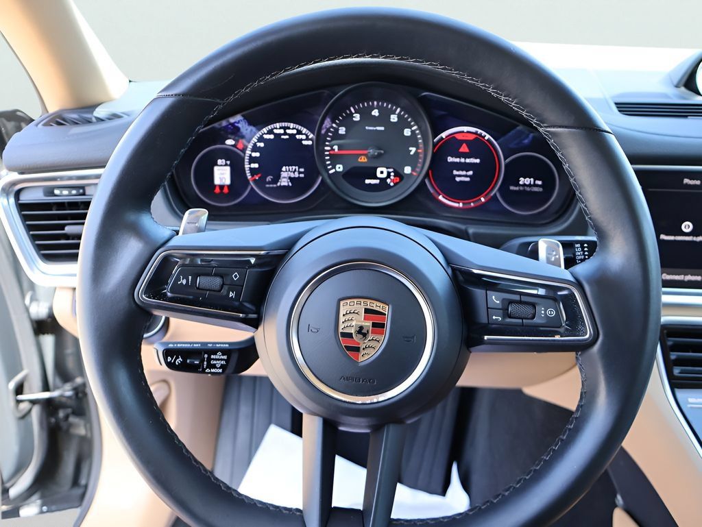 Used 2023 Porsche Panamera 4 Platinum Edition AWD/4WD image 26