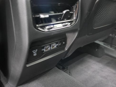 Used 2023 Jeep Grand Cherokee Limited AWD/4WD image 35