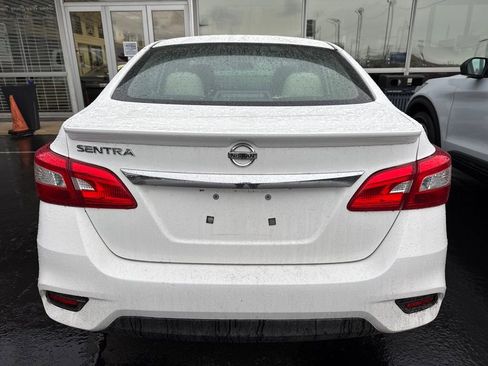 Used 2017 Nissan Sentra S w/ S Style Package image 5