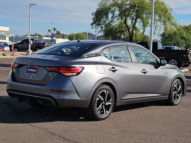 Used 2025 Nissan Sentra SV FWD image 5