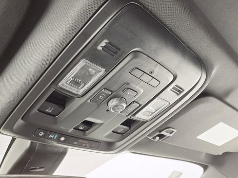 Used 2022 Chevrolet Tahoe RST w/ Luxury Package image 15