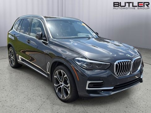 Used 2023 BMW X5 xDrive40i w/ Premium Package AWD/4WD image 5