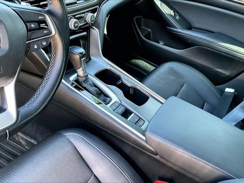 Used 2022 Honda Accord Sport image 14