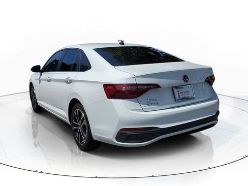 Used 2024 Volkswagen Jetta Sport FWD image 4
