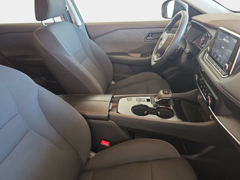 Used 2023 Nissan Rogue S FWD image 10