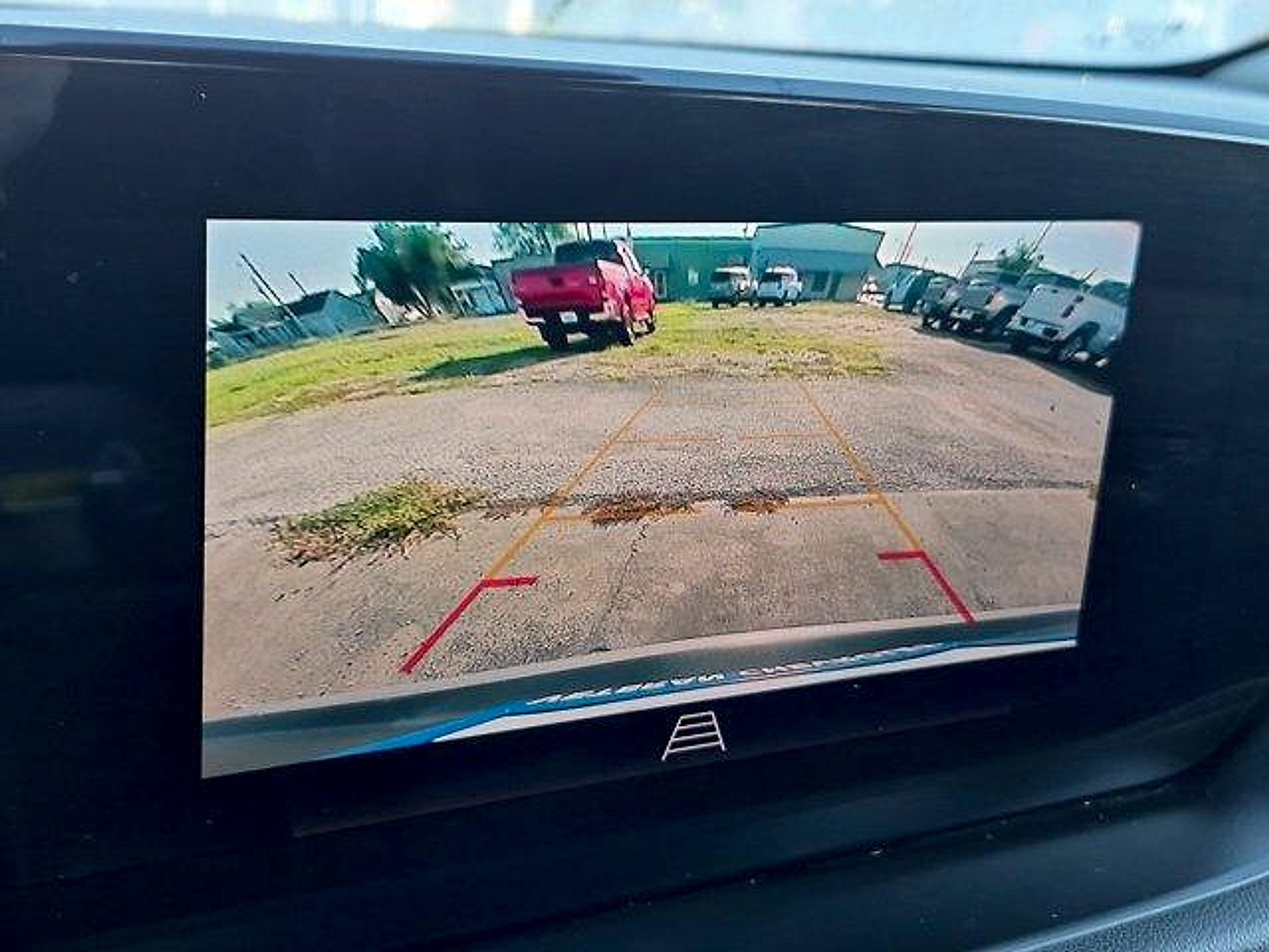 Used 2024 Buick Encore GX Preferred w/ Comfort Package FWD image 14