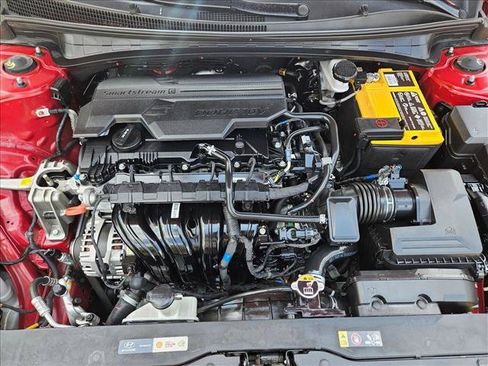 Used 2024 Hyundai Elantra SEL FWD image 22