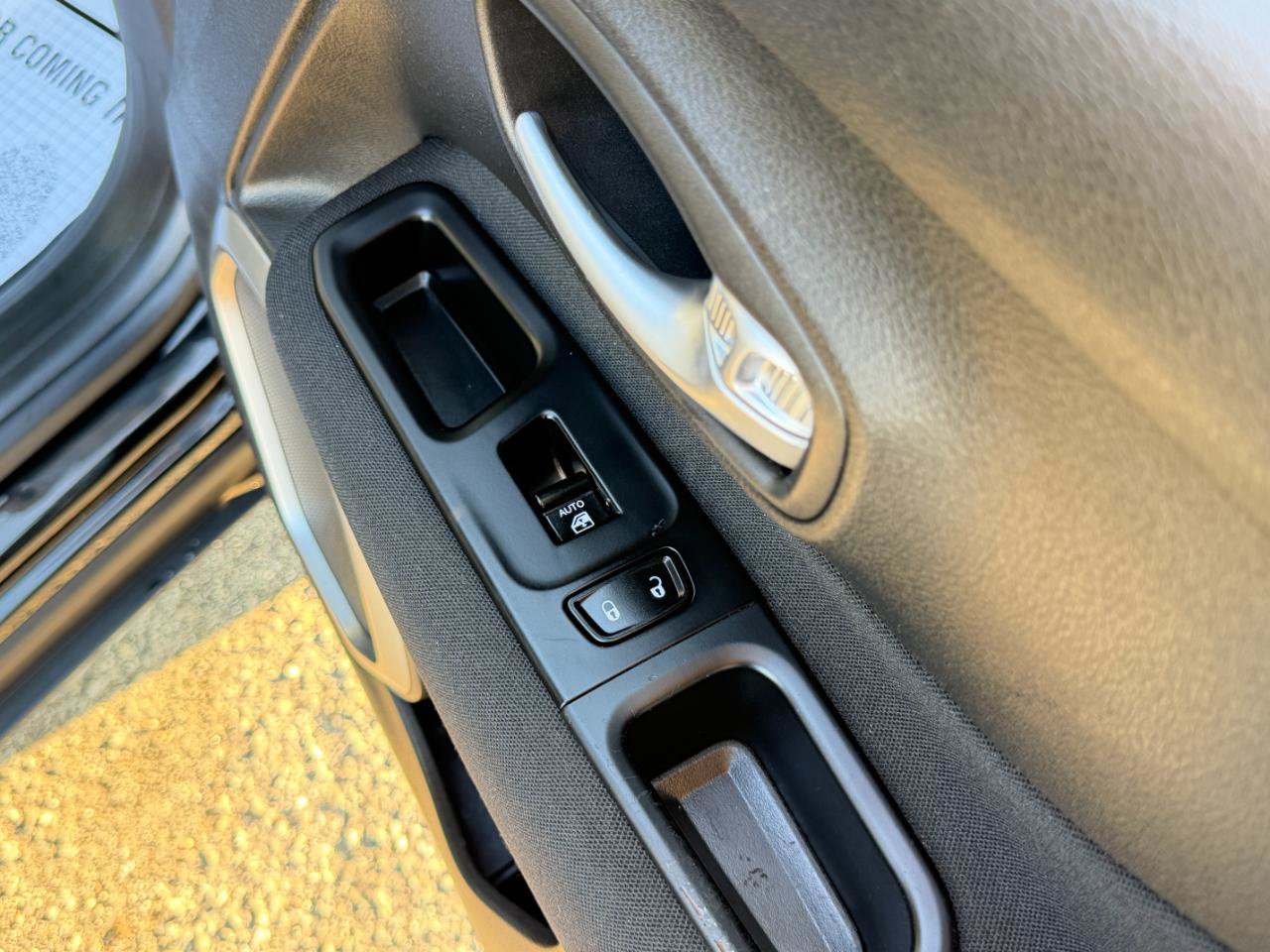 Used 2021 Jeep Renegade Latitude AWD/4WD image 45