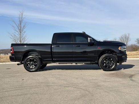 Used 2024 RAM 3500 Laramie w/ Night Edition image 28