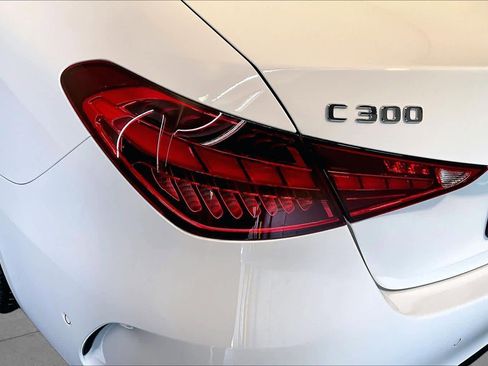 Used 2023 Mercedes-Benz C 300 4MATIC Sedan image 28