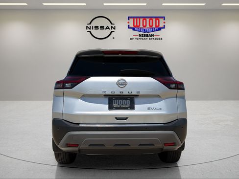 Certified 2023 Nissan Rogue SV AWD/4WD image 3