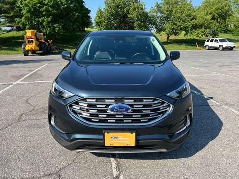 Used 2022 Ford Edge SEL w/ Convenience Package AWD/4WD image 3