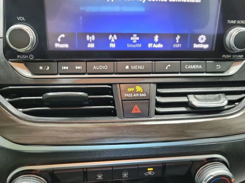 Used 2024 Nissan Altima 2.5 SV image 44