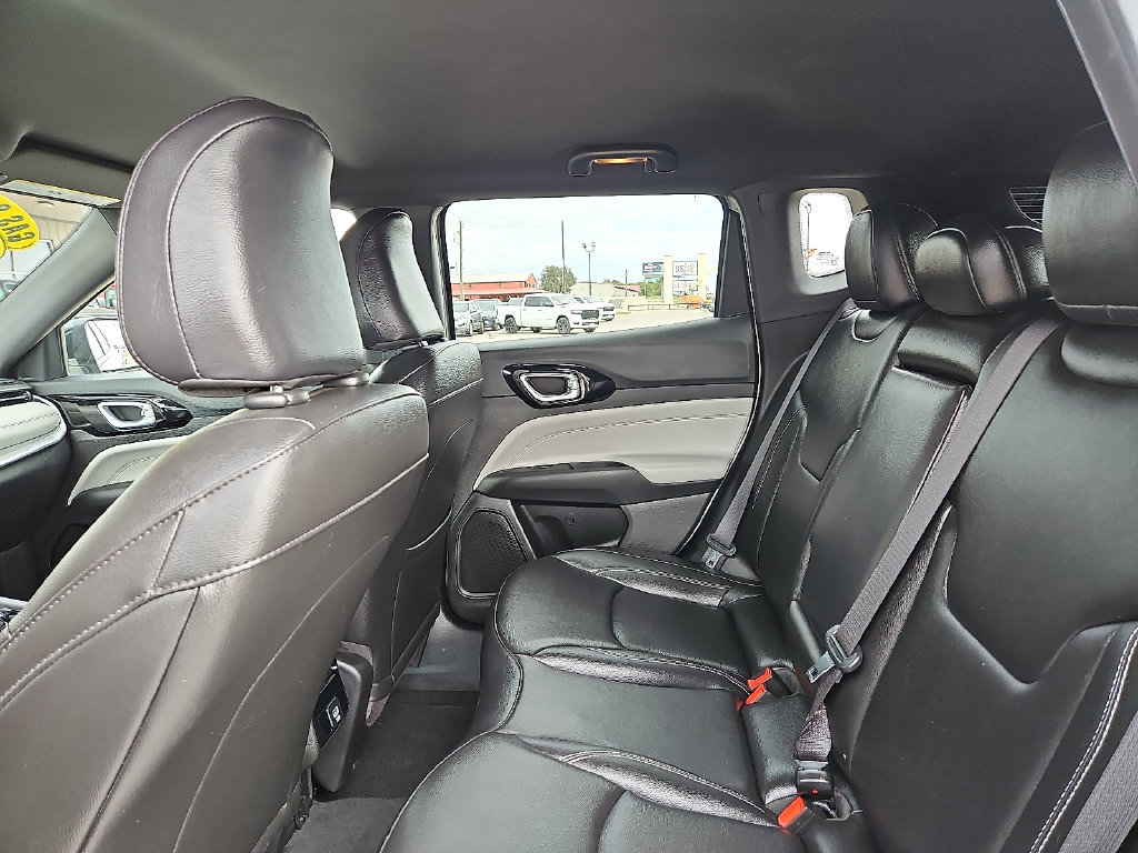 Used 2025 Jeep Compass Limited AWD/4WD image 19