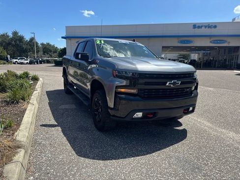 Used 2021 Chevrolet Silverado 1500 LT Trail Boss w/ Convenience Package II AWD/4WD image 2